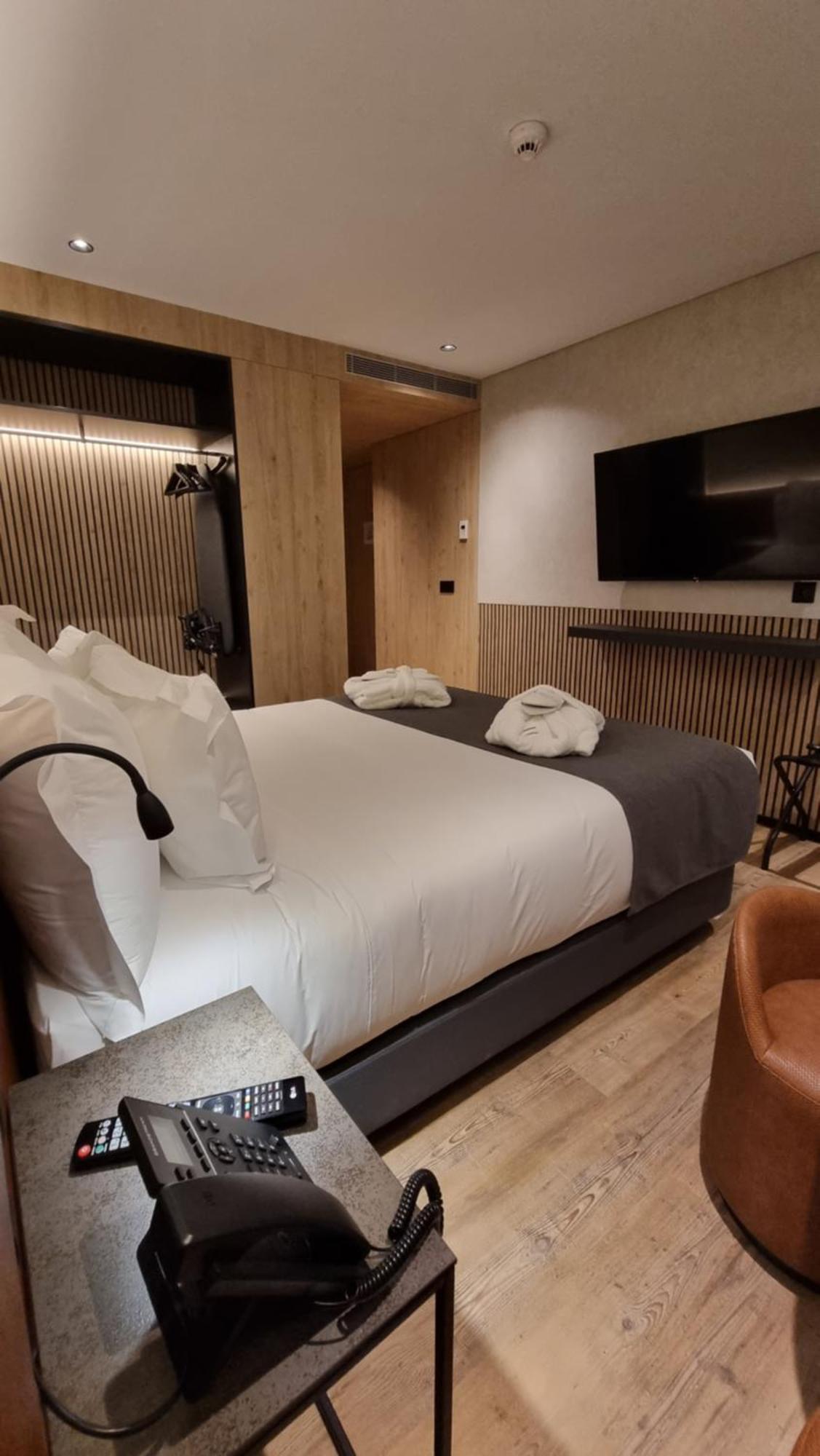 Principe Avila Hotel 4*