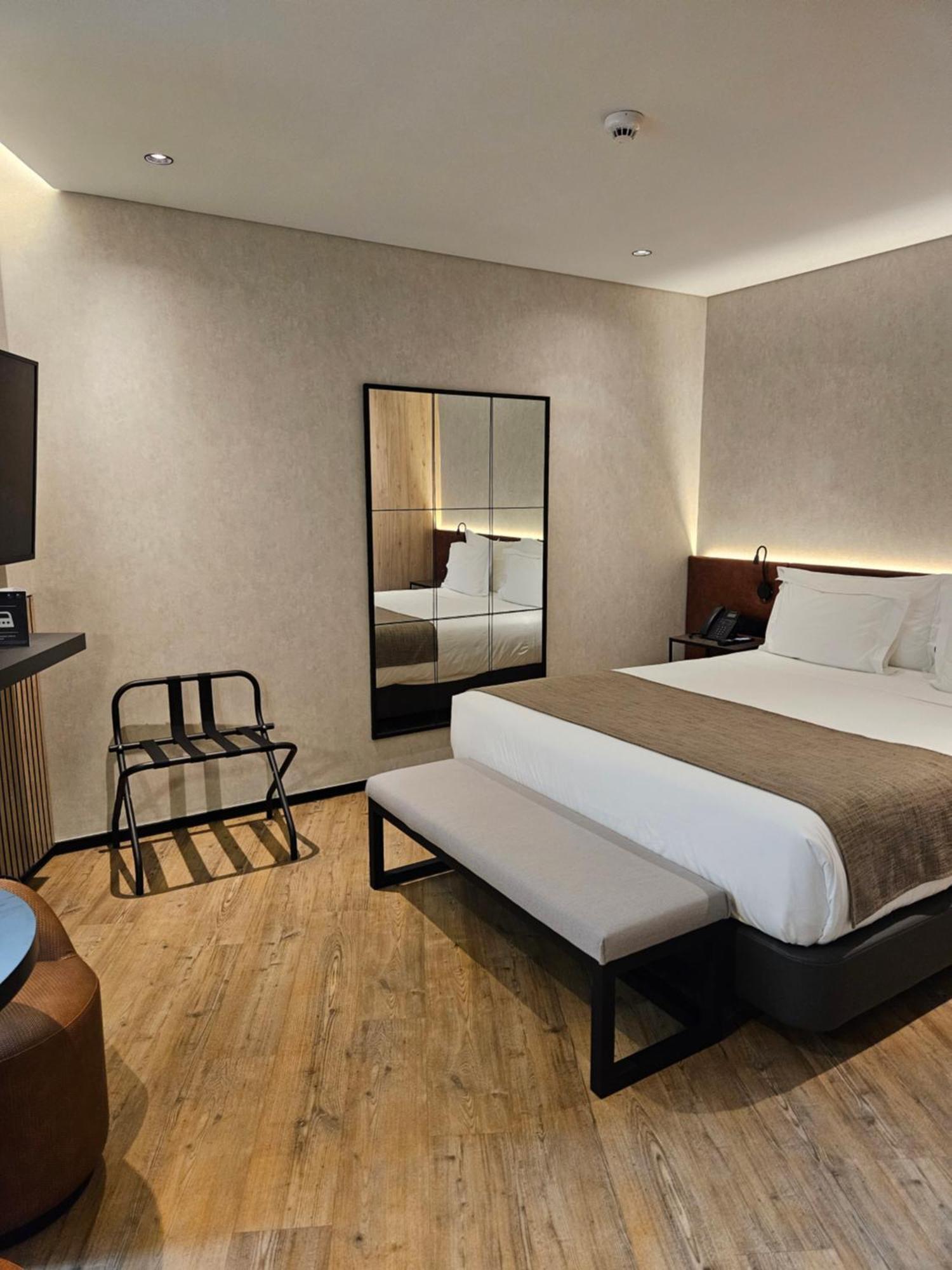 Principe Avila Hotel 4*